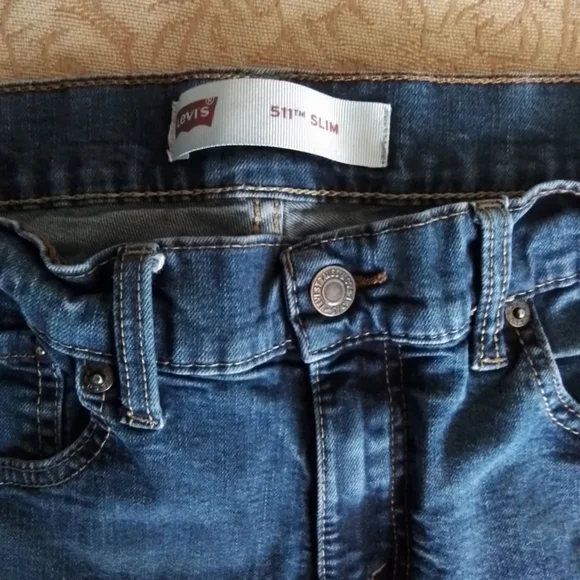 Levis Jeans - Picture 6 of 7